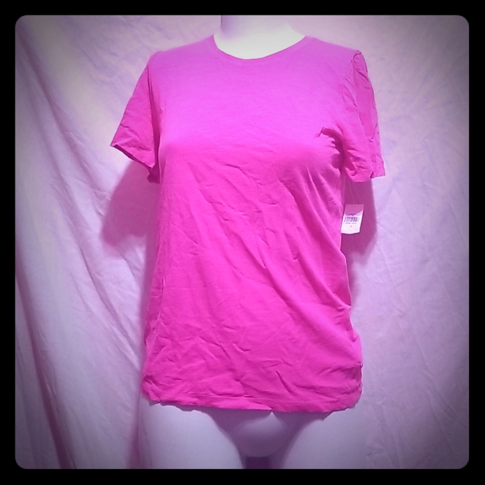 Gap Brand new hot pink T shirt